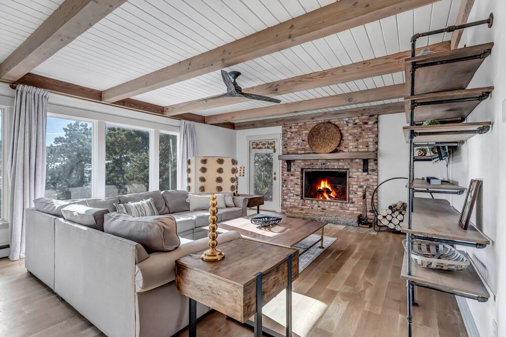 Photo of Livingroom in Mount Vernon