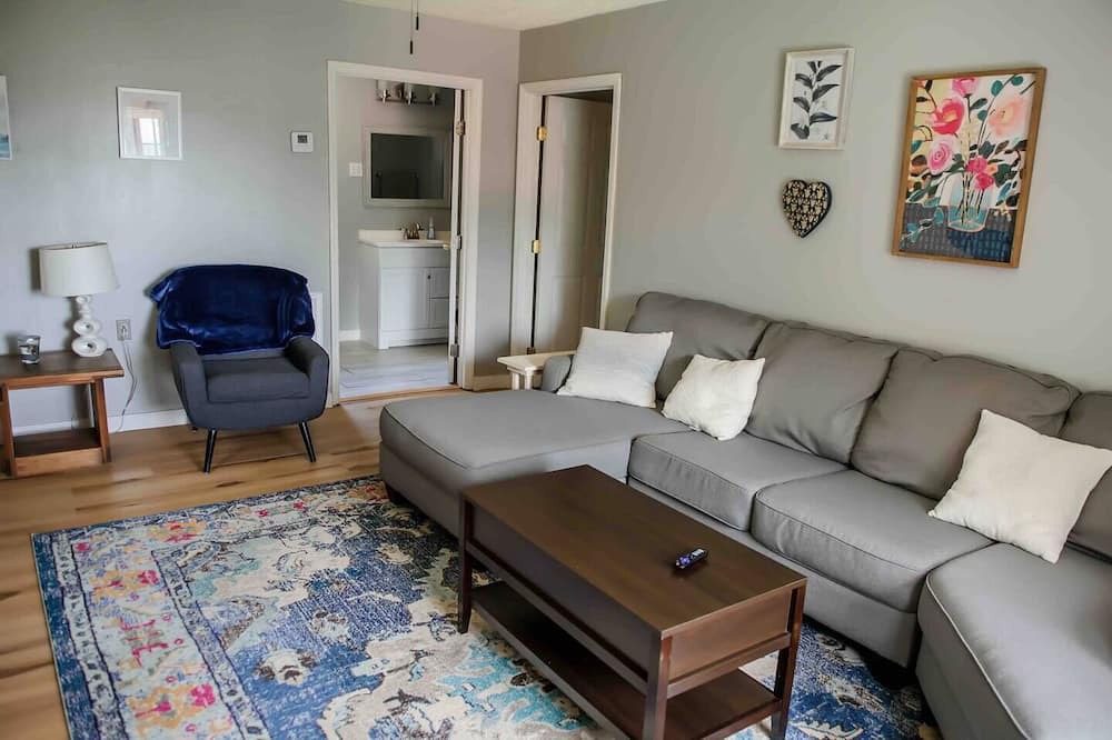 Photo of Livingroom in Helenwood