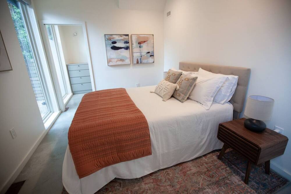 Photo of Bedroom in North Loop