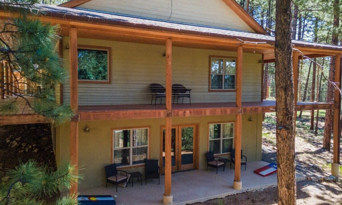Photo of Outdoor in Forest Lakes