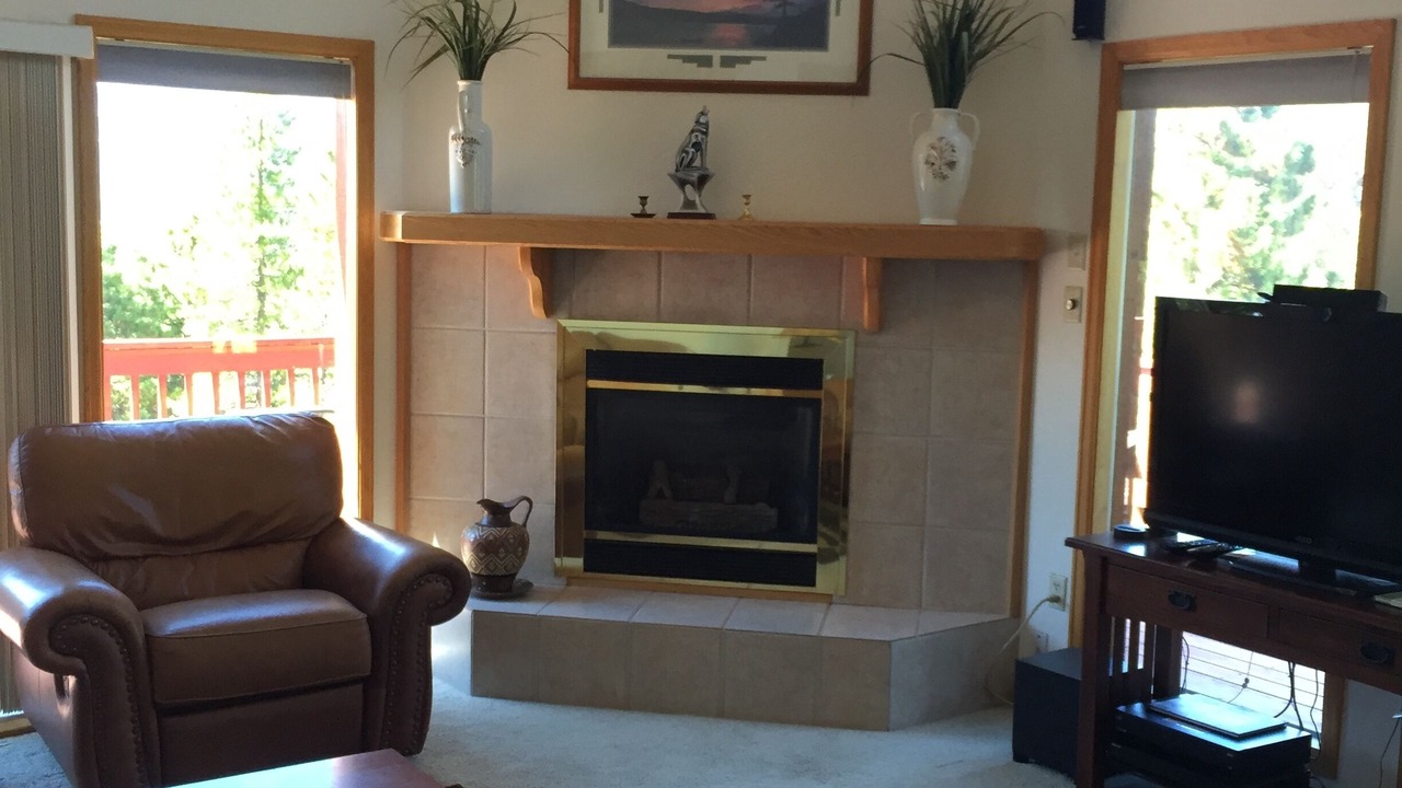 Photo of Livingroom in Black Hawk