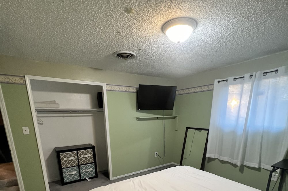 Photo of Bedroom in Lamar Heights Area