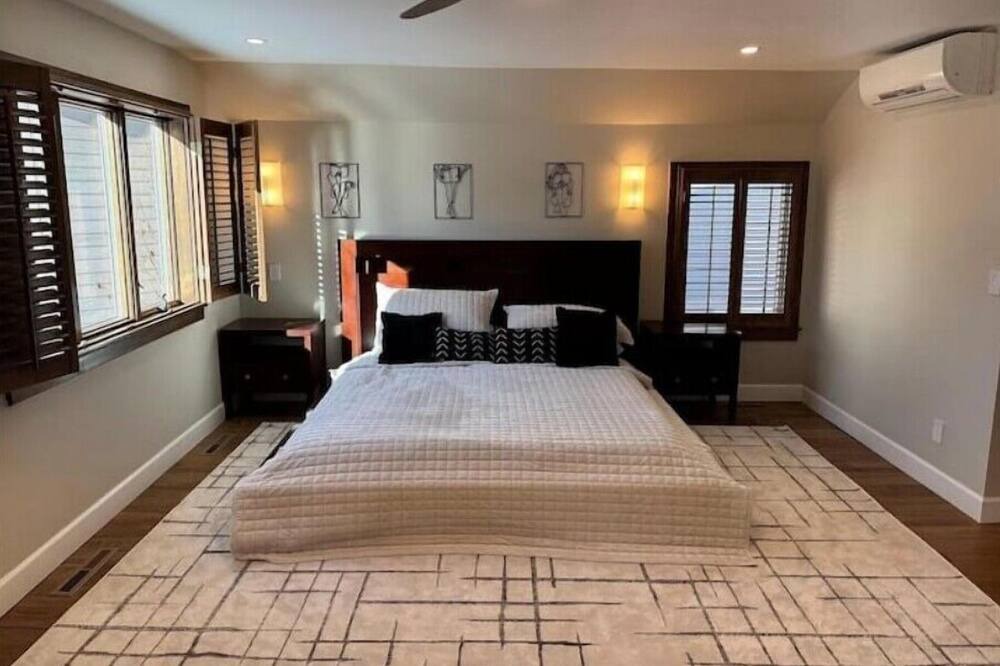 Photo of Bedroom in East Boulder