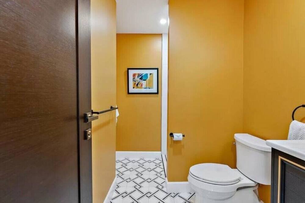 Photo of Bathroom in East Boulder