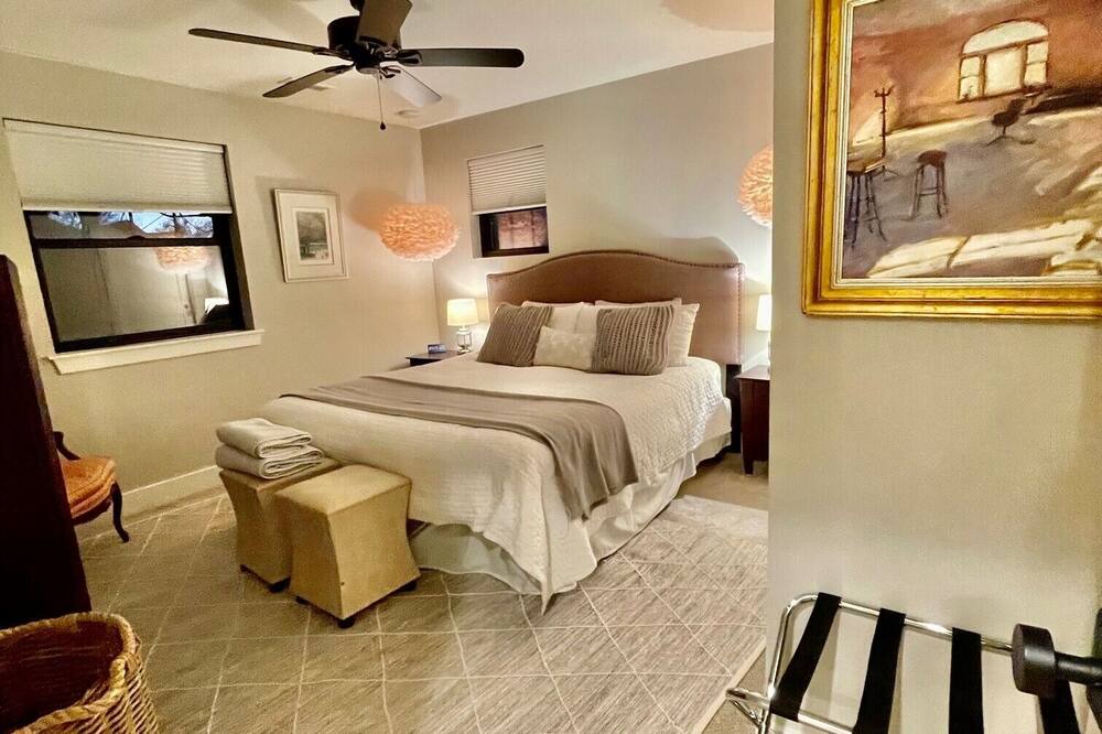 Photo of Bedroom in Sloan Lake