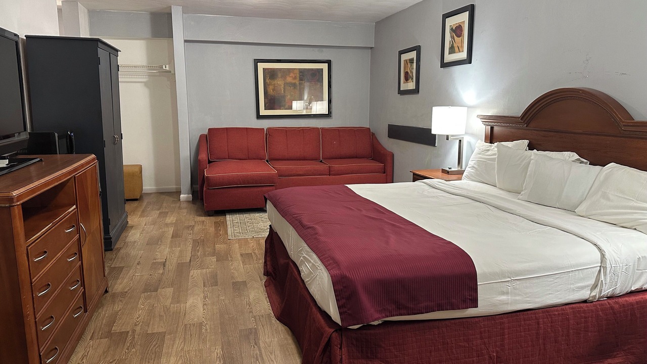 Photo of Bedroom in Westlake Corner