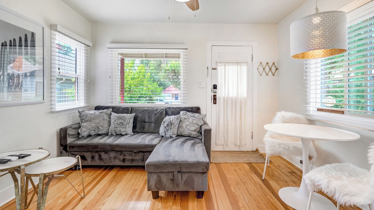 Photo of Livingroom in Central Colorado Springs