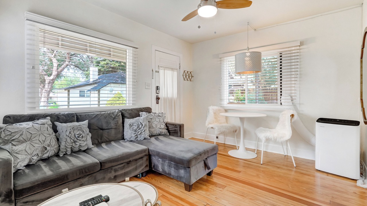 Photo of Livingroom in Central Colorado Springs