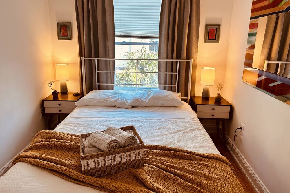 Photo of Bedroom in Graduate Hospital