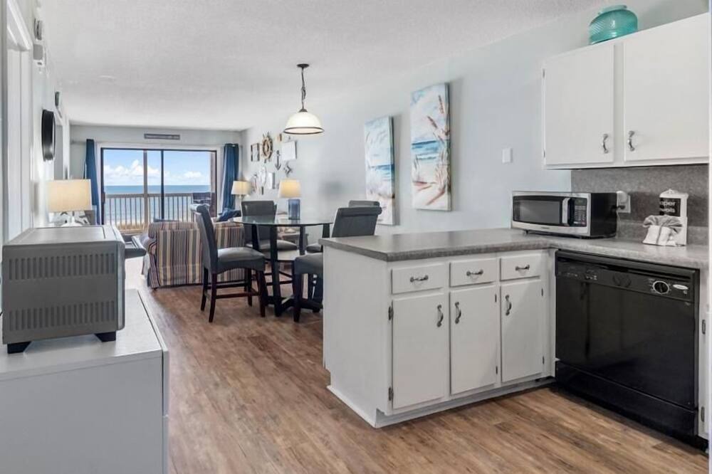 Photo of Kitchen in Golden Mile