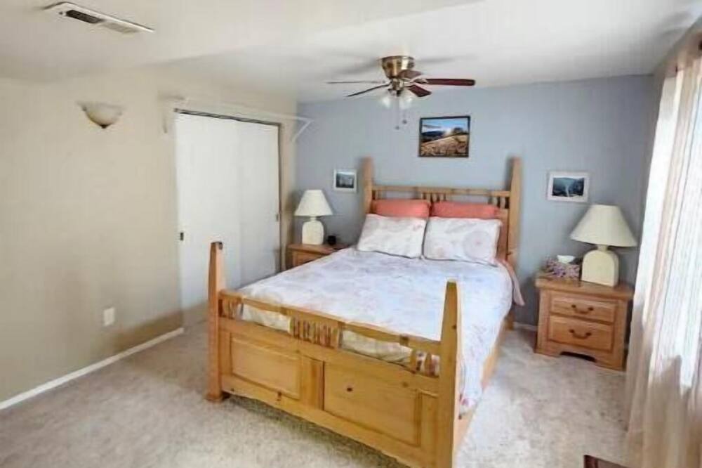 Photo of Bedroom in Firestone