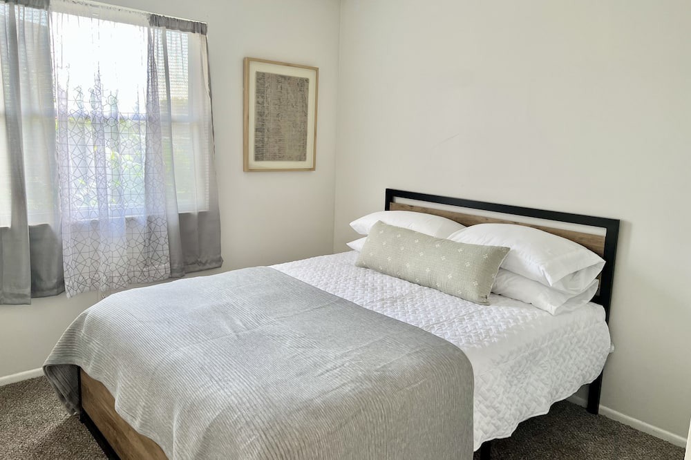 Photo of Bedroom in Easton
