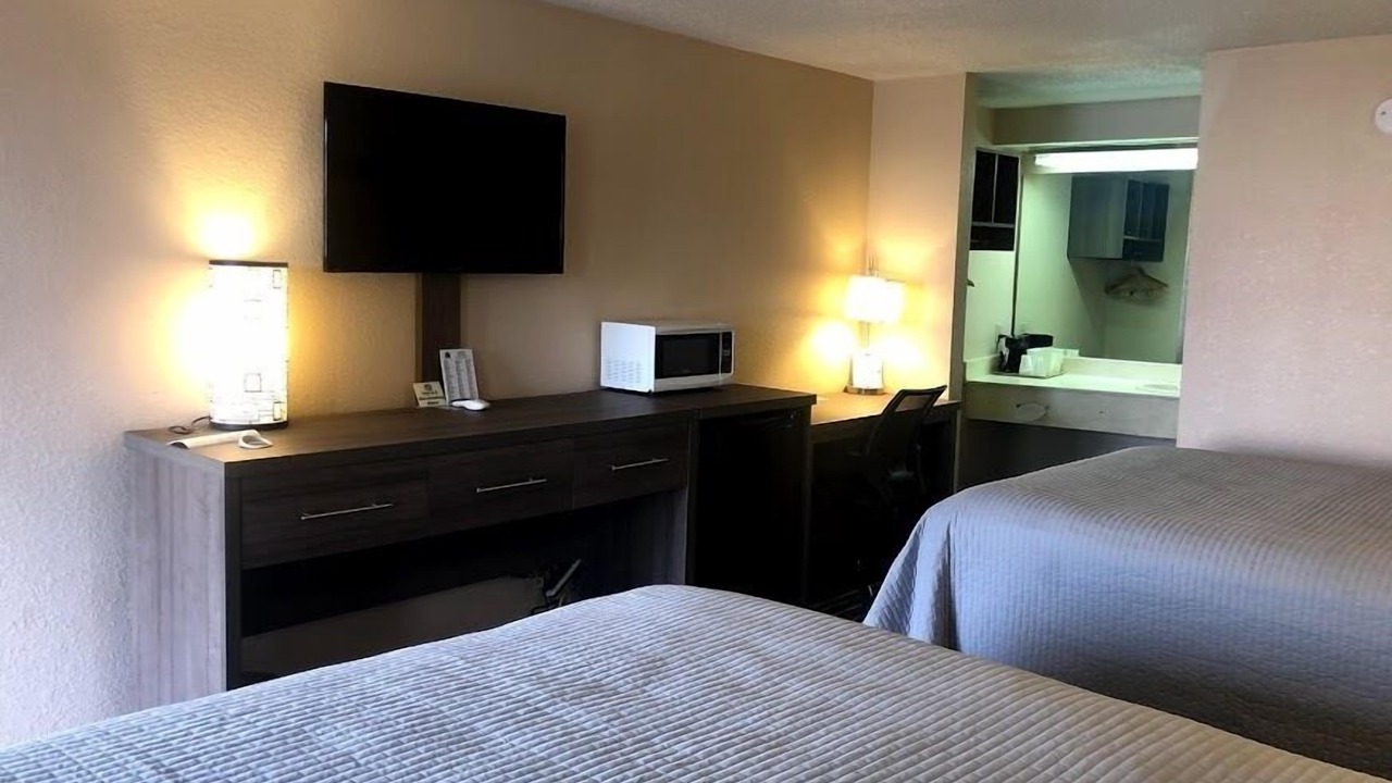 Photo of Bedroom in Gallatin