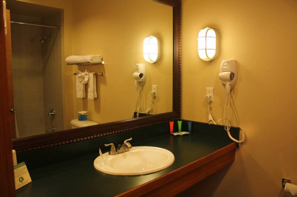 Photo of Bathroom in Northwest Everett