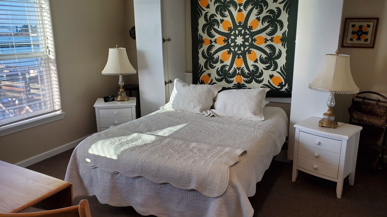 Photo of Bedroom in Historic Bayfront