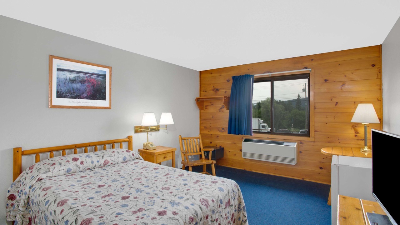 Photo of Bedroom in Lake George