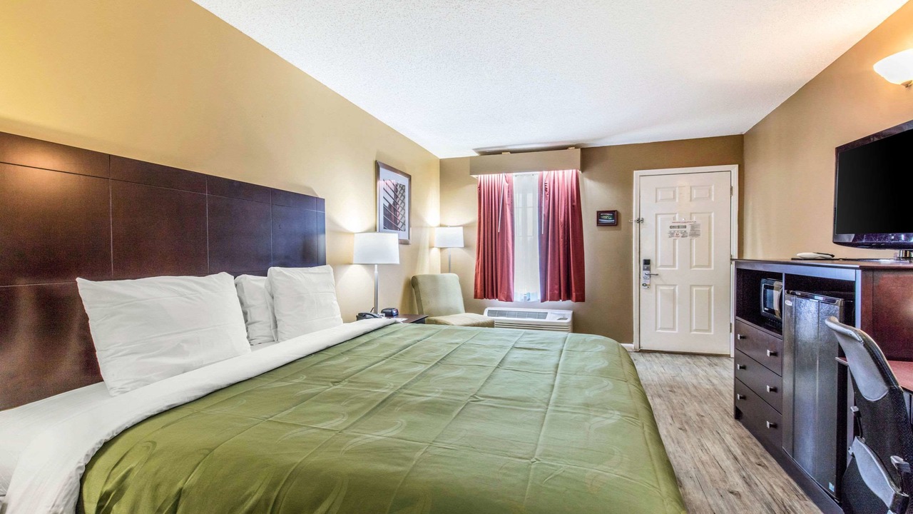 Photo of Bedroom in Bessemer