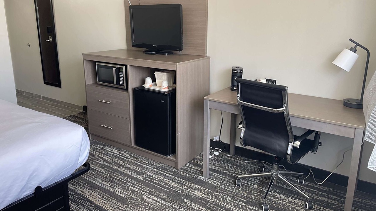 Photo of Bedroom in Manitowoc