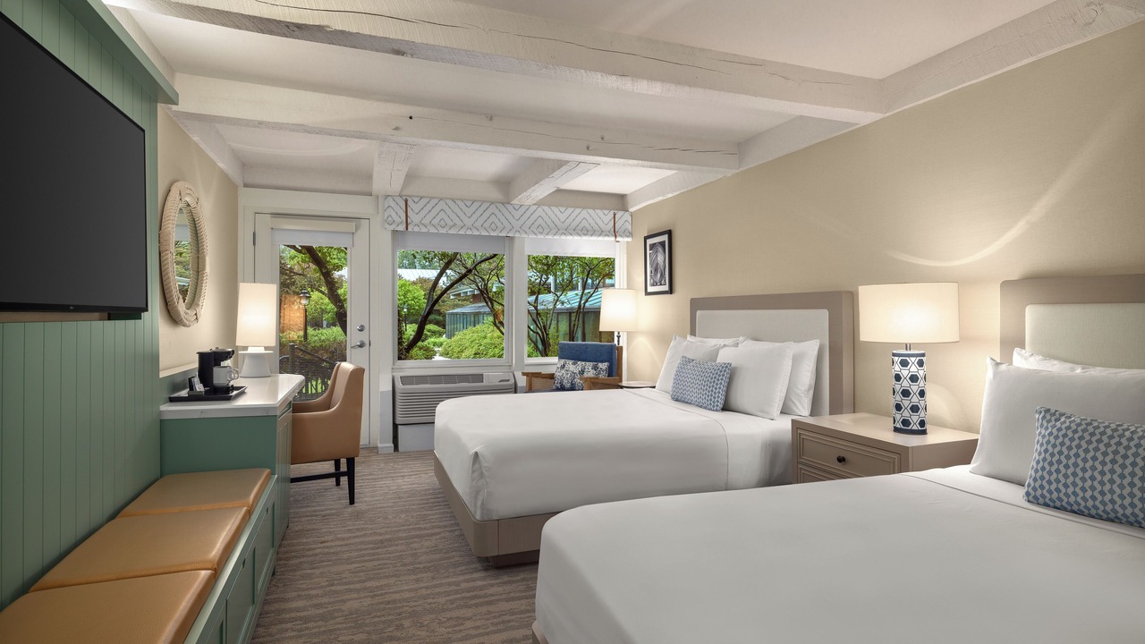 Photo of Bedroom in Fontana-on-Geneva Lake