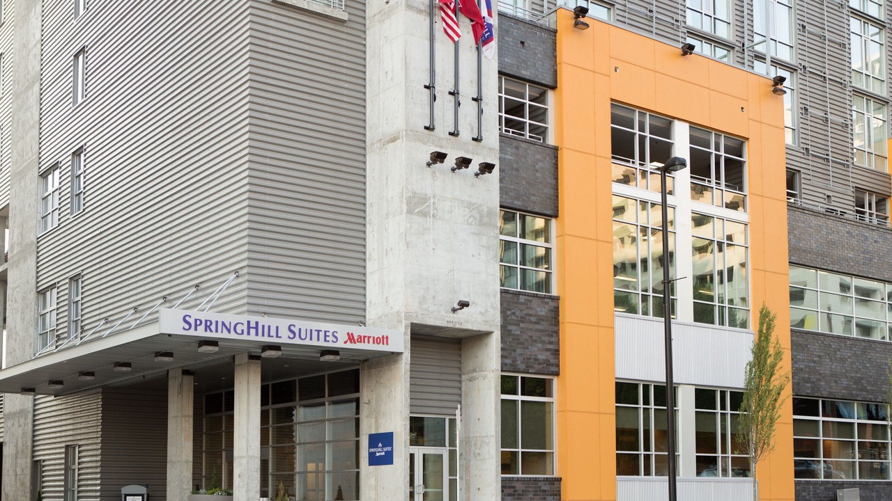 Photo of Outdoor in Music Row