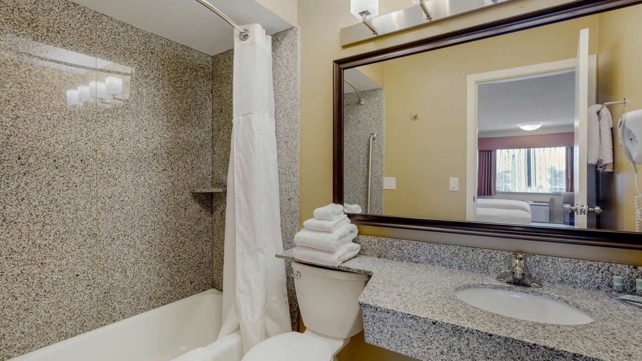 Photo of Bathroom in Bowling Green