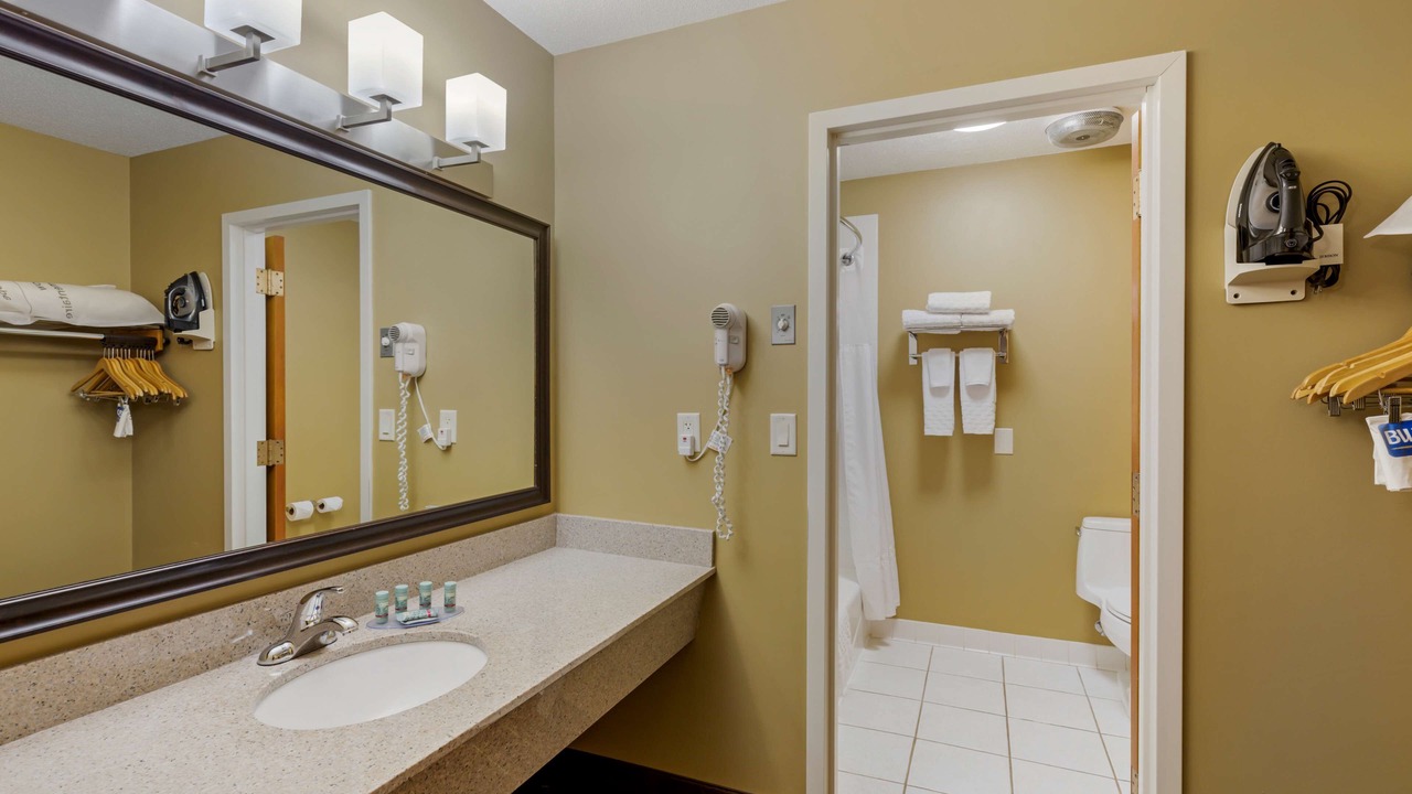 Photo of Bedroom in Bowling Green