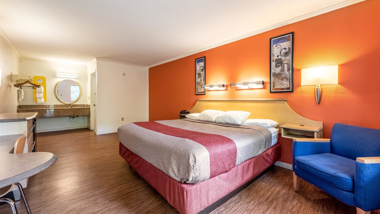 Photo of Bedroom in Gatlinburg