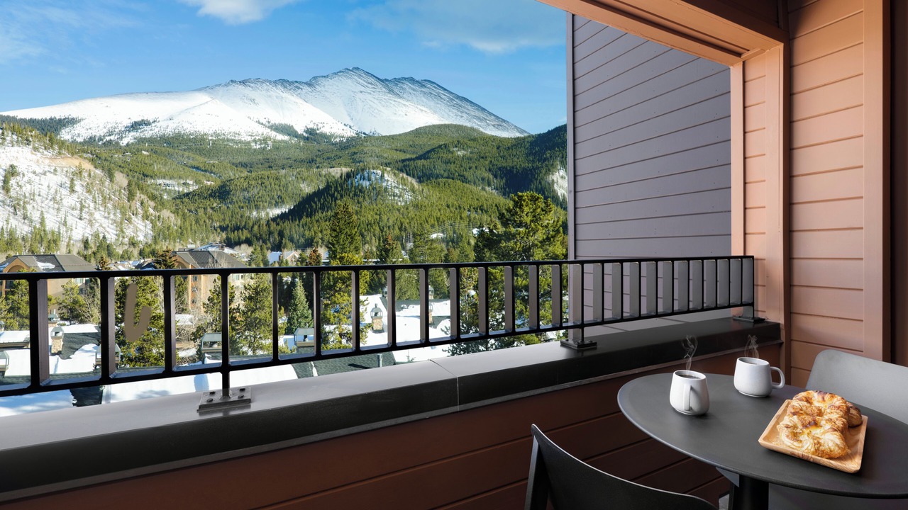 Photo of Bedroom in Peak 9