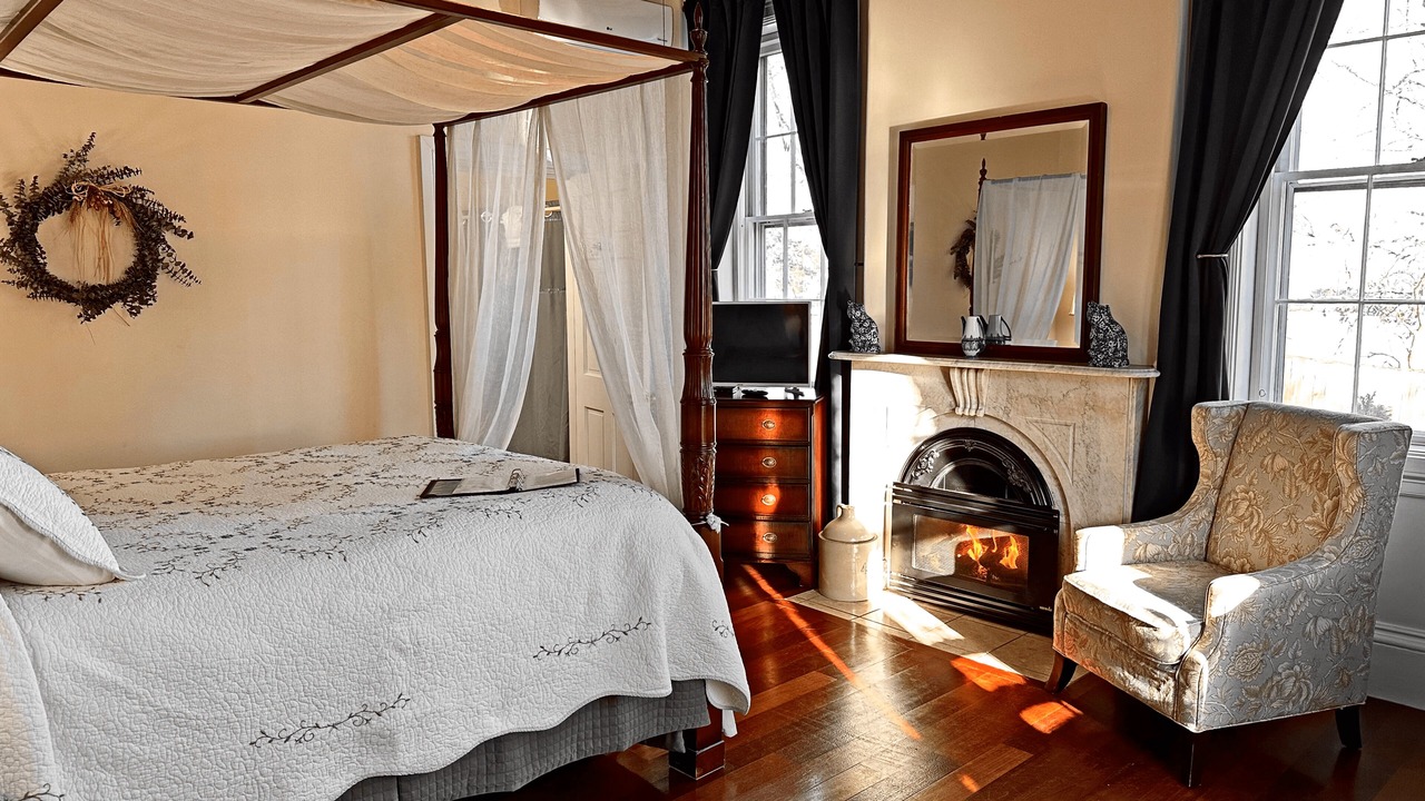 Photo of Bedroom in Smith Hill
