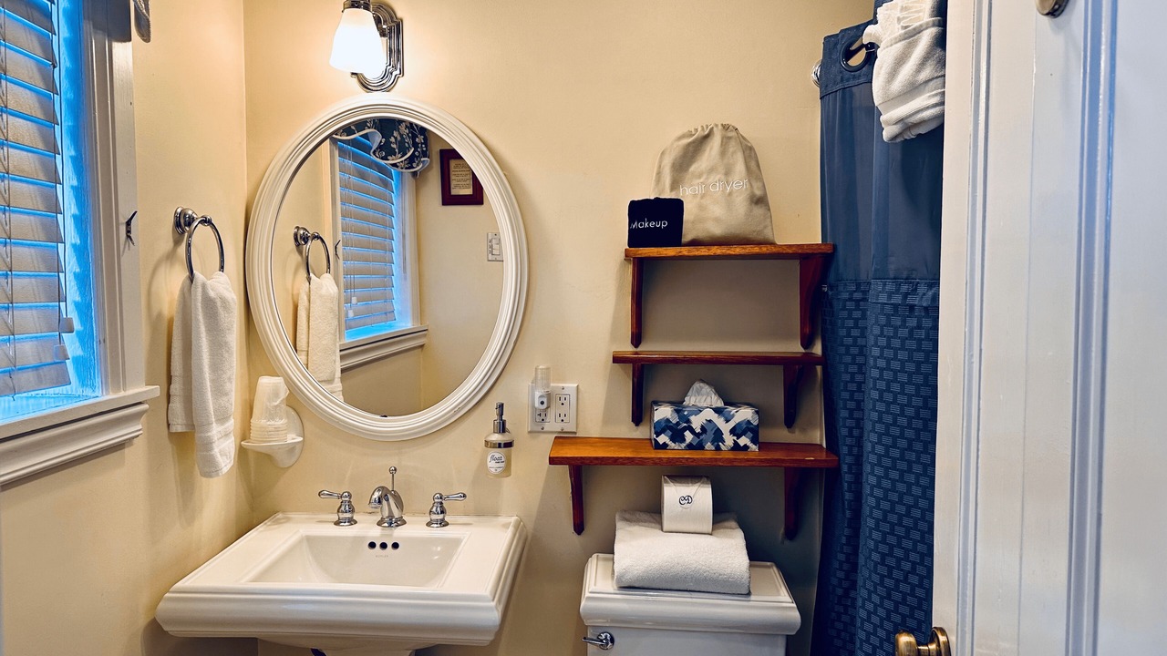 Photo of Bathroom in Smith Hill
