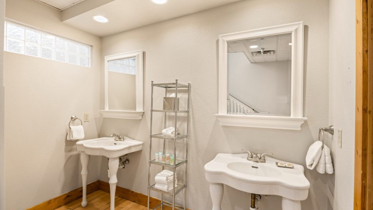 Photo of Bathroom in Glenwood Springs