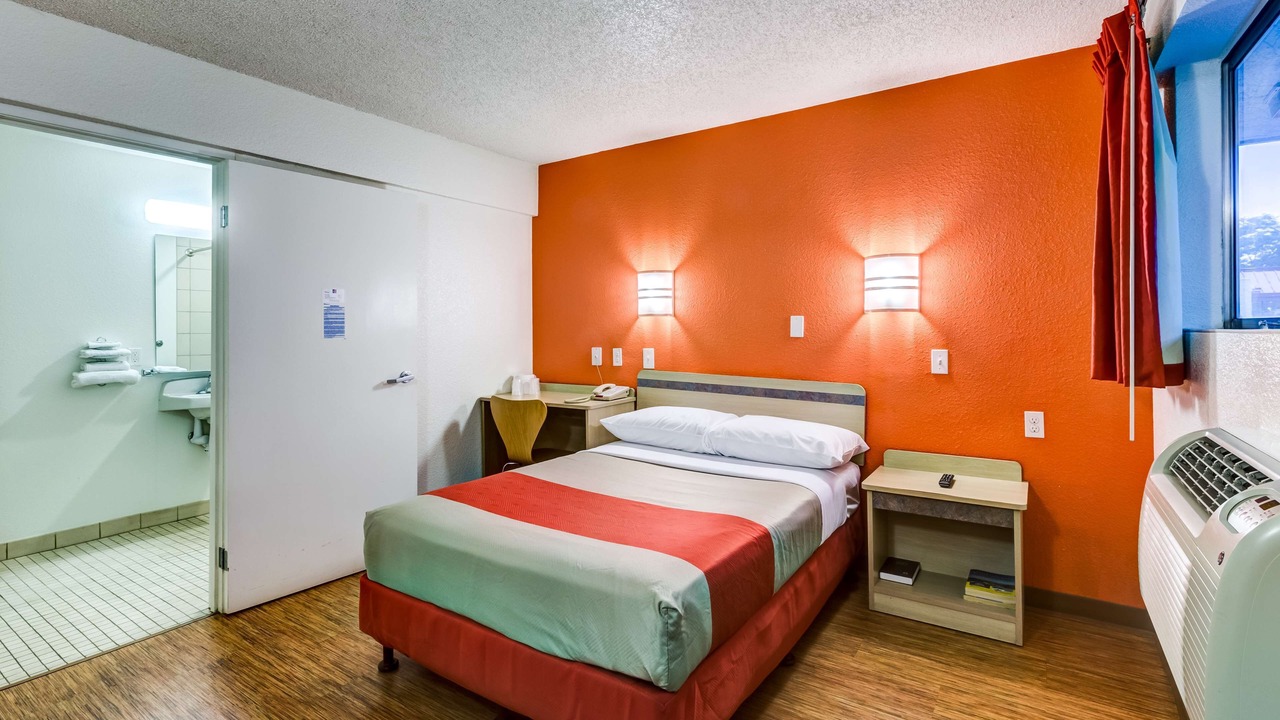 Photo of Bedroom in Arvada Plaza Area