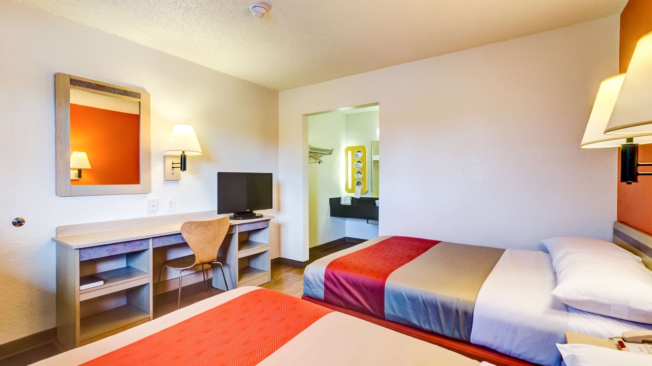 Photo of Livingroom in Arvada Plaza Area