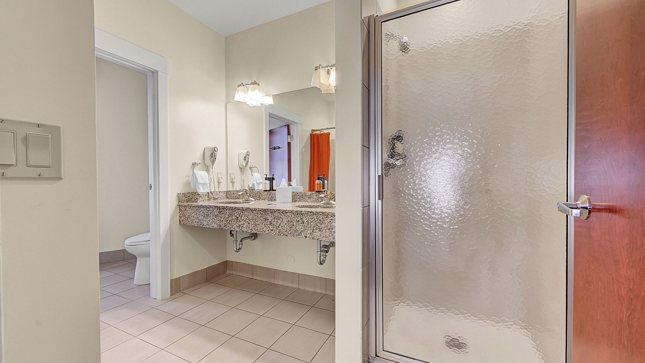 Photo of Bathroom in Central City