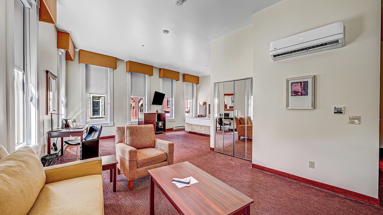 Photo of Bedroom in Central City