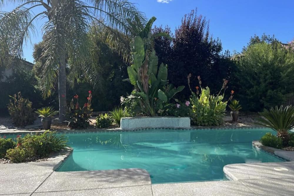 Photo of Outdoor in Dixon