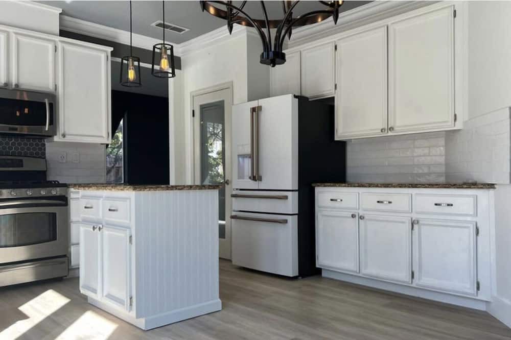 Photo of Kitchen in Dixon