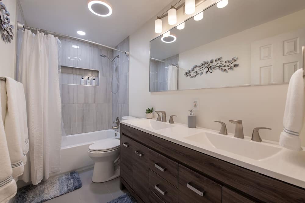 Photo of Bathroom in Arvada Plaza Area