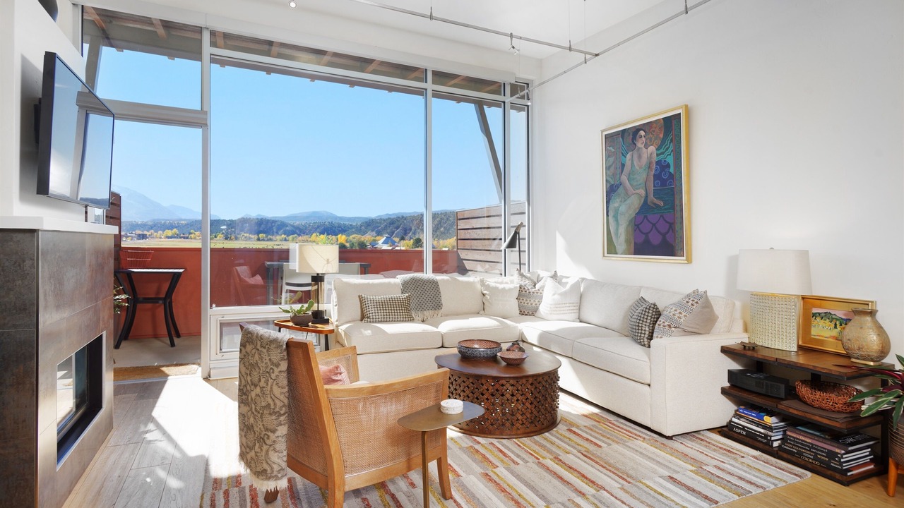 Photo of Livingroom in Carbondale