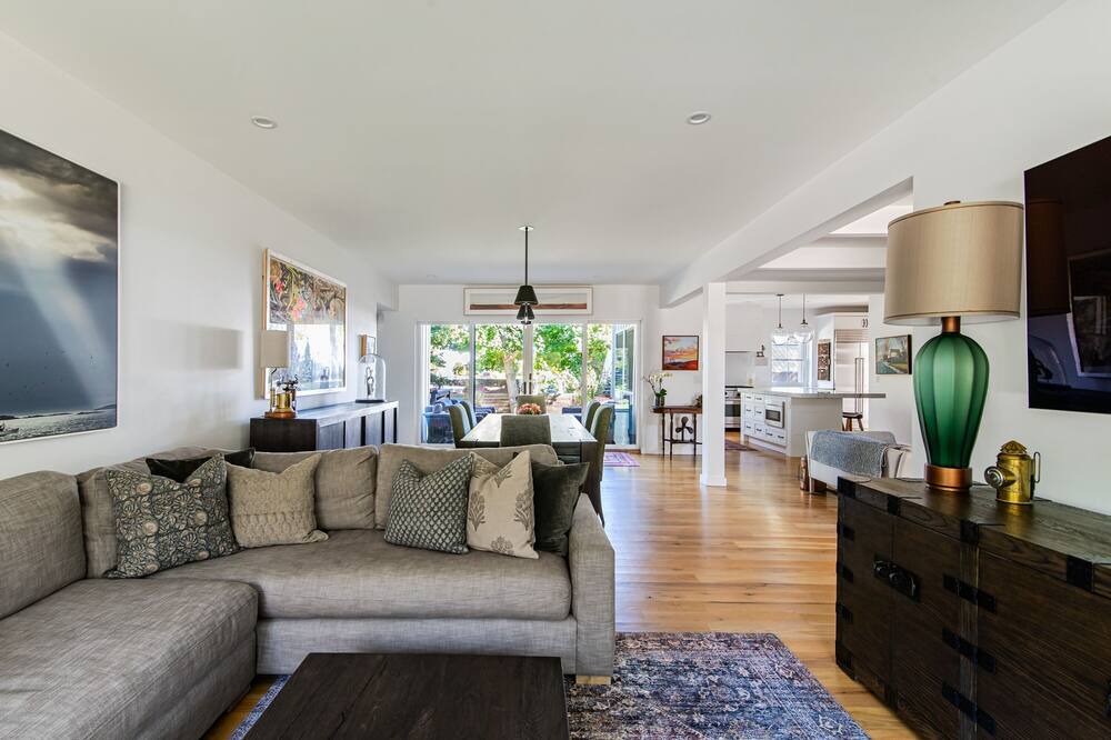 Photo of Livingroom in Interurban Park