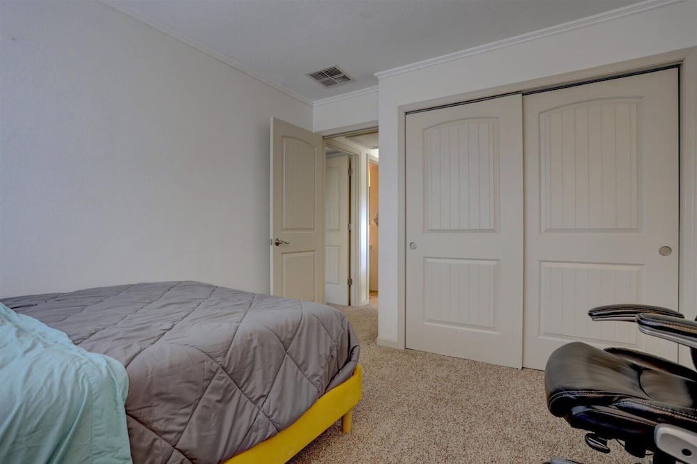 Photo of Bedroom in Lakewood
