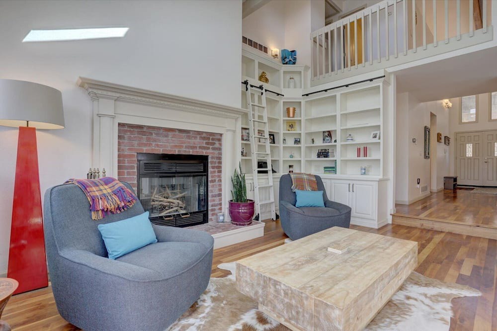 Photo of Livingroom in Lakewood