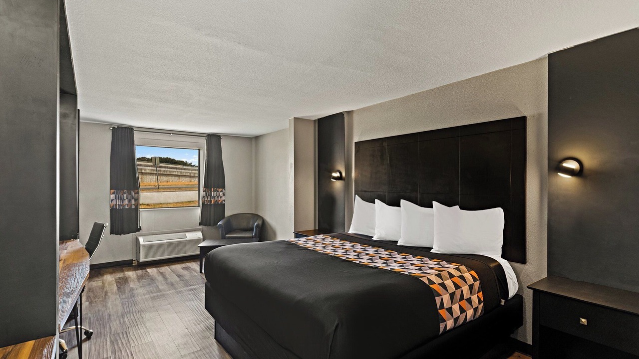 Photo of Bedroom in Windsor Park