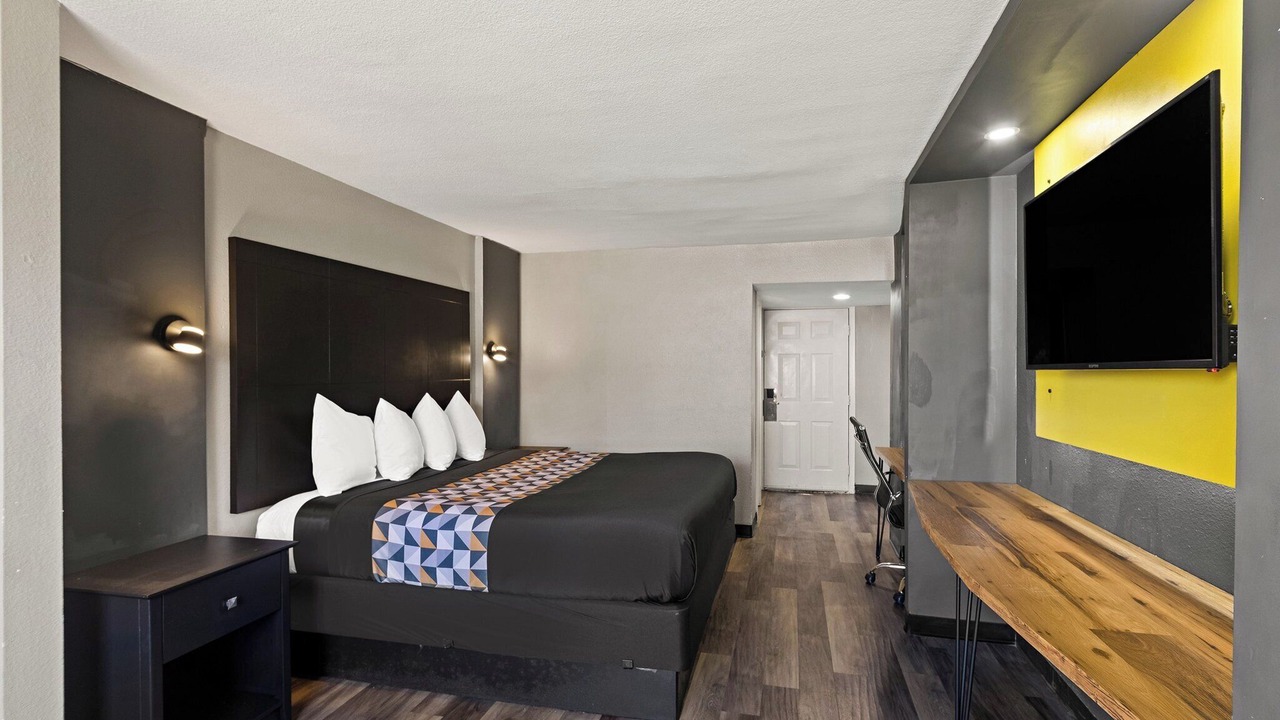 Photo of Bedroom in Windsor Park