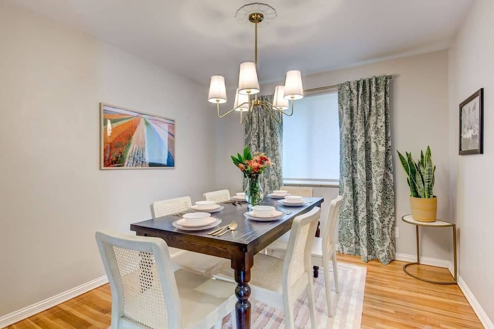 Photo of Livingroom in Allendale Area