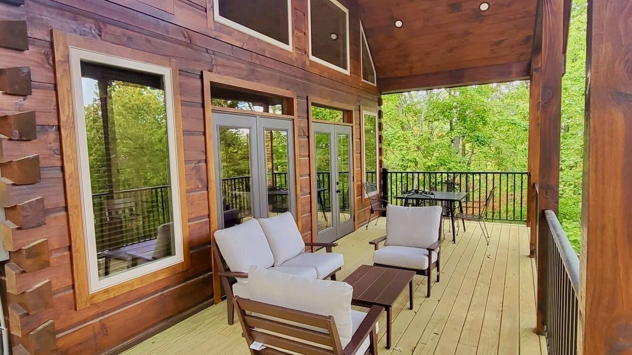 Photo of Patio Balcony in Wears Valley
