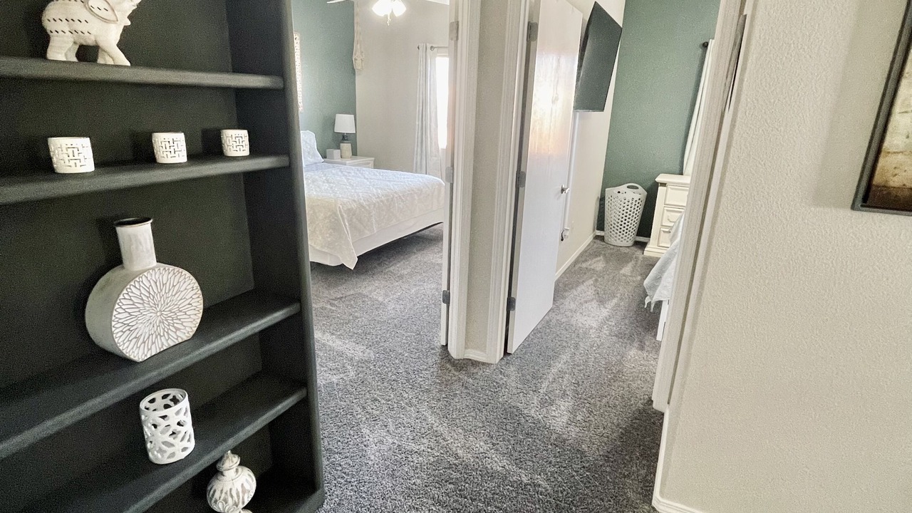 Photo of Bedroom in North Valley