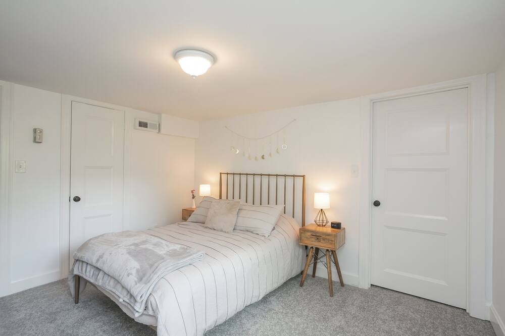 Photo of Bedroom in Blair Heights