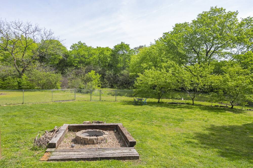 Photo of Outdoor in Blair Heights