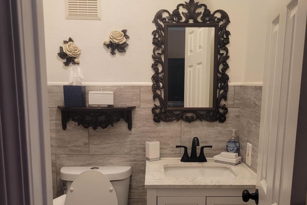 Photo of Bathroom in Los Trujillos-Gabaldon